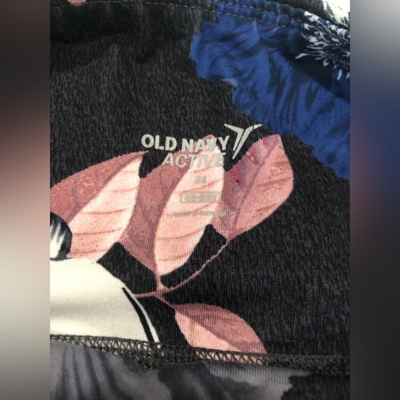 Active by Old Navy size XS floral print design workout leggings w/ mesh detail - Picture 4 of 6